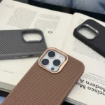 Smooth & Sleek Finish Soft Carbon Textured Case