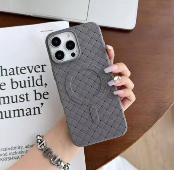 premium leather ribbed magesafe case