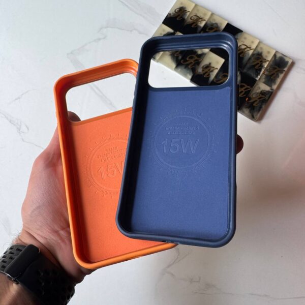 Halfway Leather Case iPhone 17 Pro Max