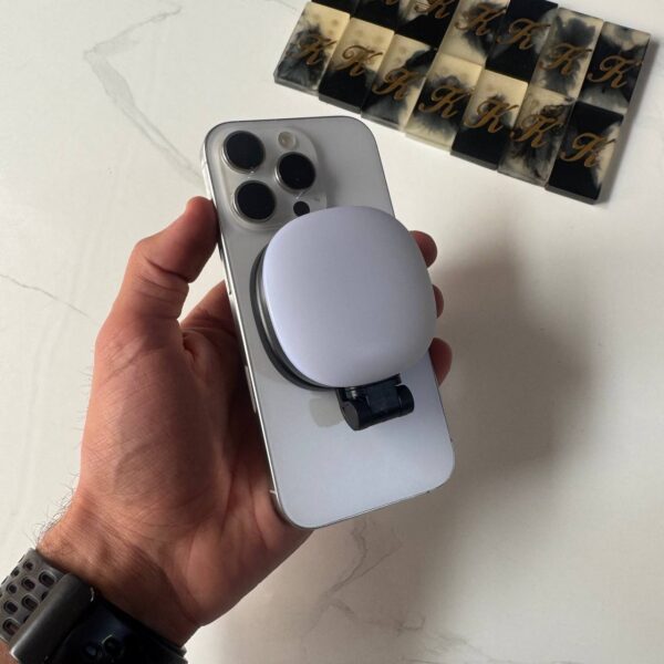 Magnetic Fill Light