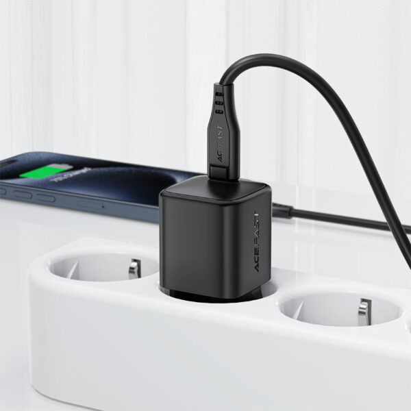 ACEFAST GaN 20W USB-C PD Fast Wall Charger A117